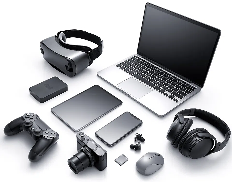 The Journey of Digital Forensic Experts: From Crime Scene to Cyber Scene 1 Various digital devices examined by digital forensics experts